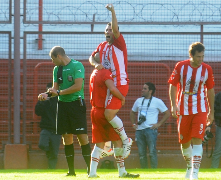 Barracas le empató a San Lorenzo pero no pudo en los penales.
